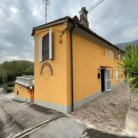 La Casa Di Emma アパート ルッカ